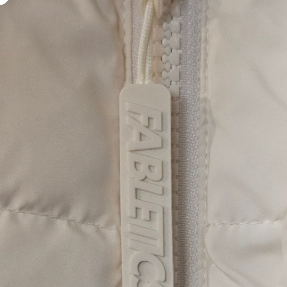 FABLETICS 1X Ivory essential cropped hooded Puffer Jacket NWT - Picture 7 of 16